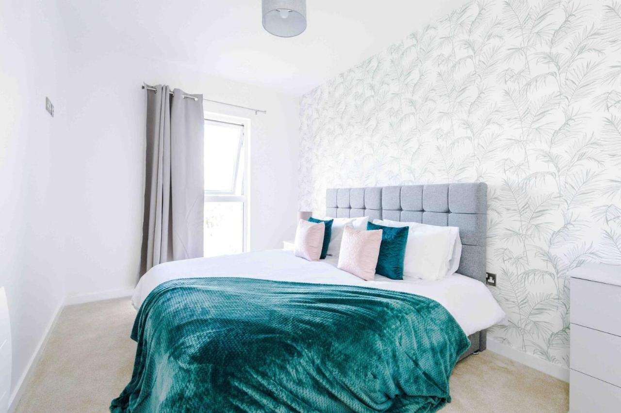 2 Bedroom Apartment Manchester Hosted By Mcr Dens Bagian luar foto