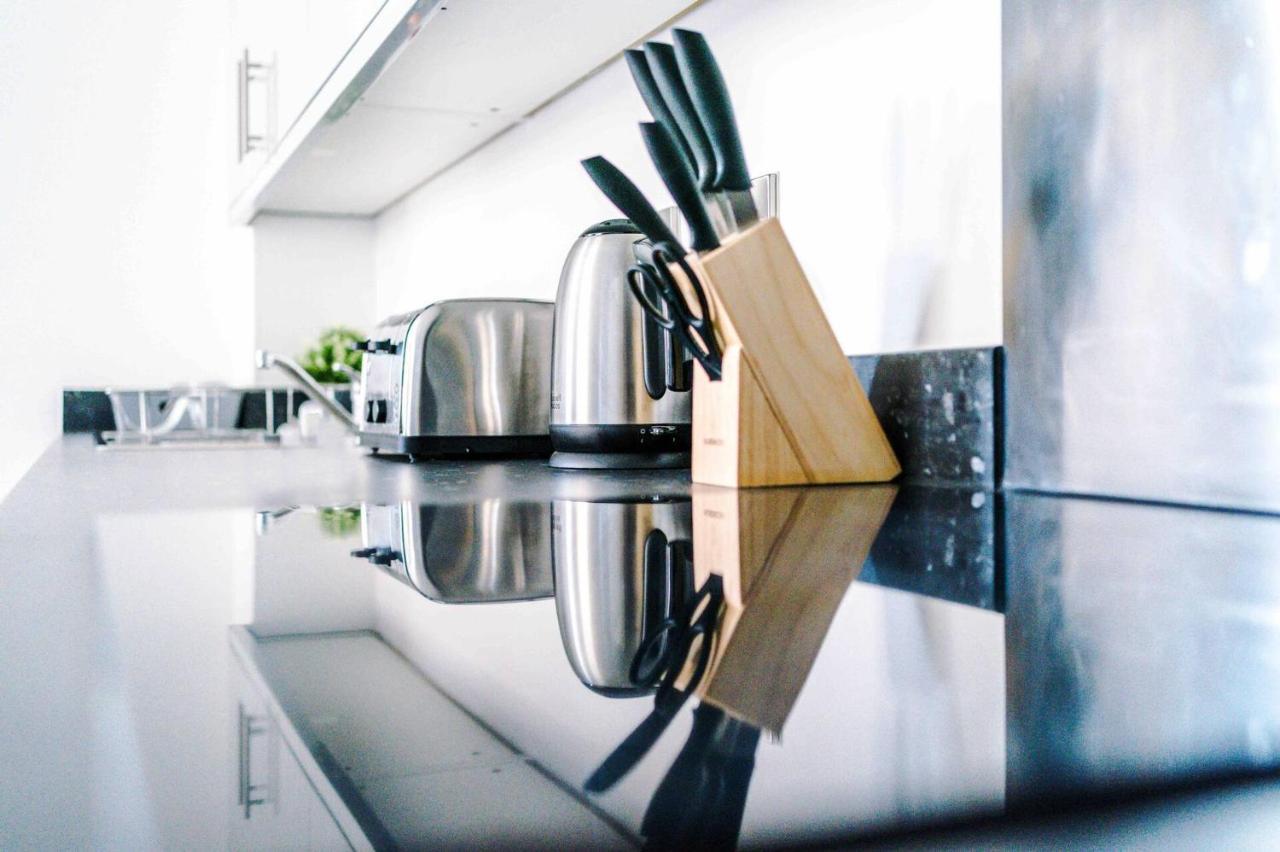 2 Bedroom Apartment Manchester Hosted By Mcr Dens Bagian luar foto